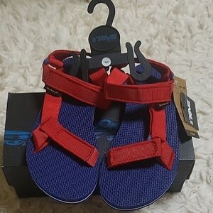 Teva Universal  Sandals Red and Blue Sporty Sandals with Adjustable Straps